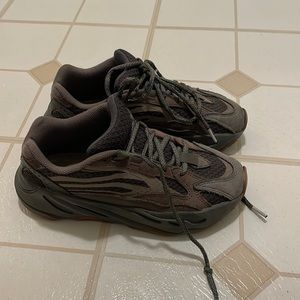 Hello. I am selling my Yeezy sneakers in a size 5 1/2 in boys!
